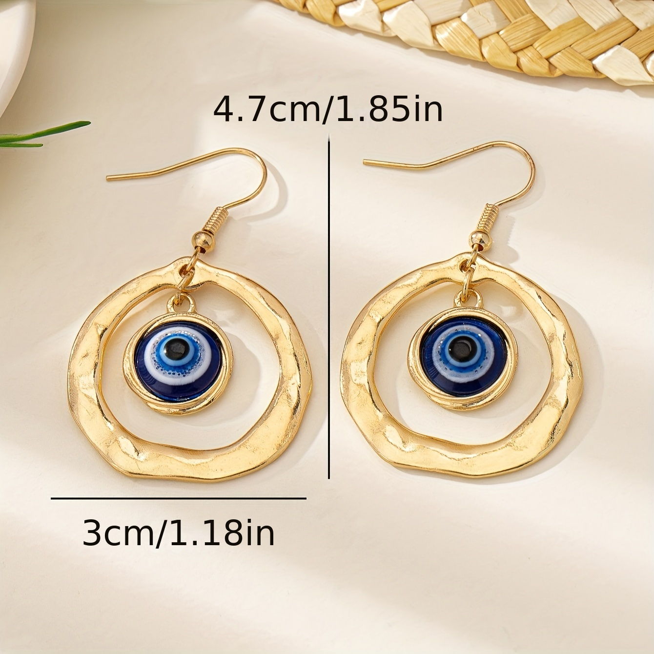 Vintage Style Dangle Earrings for Daily Wear